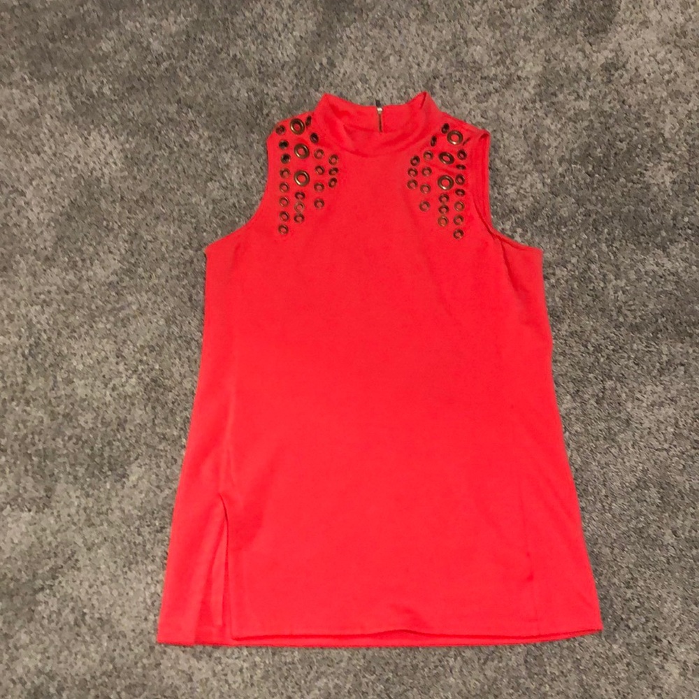 Unique turtle neck style tank